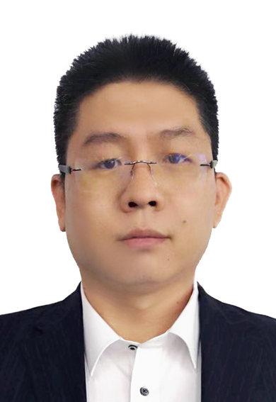 张宏照片.jpg
