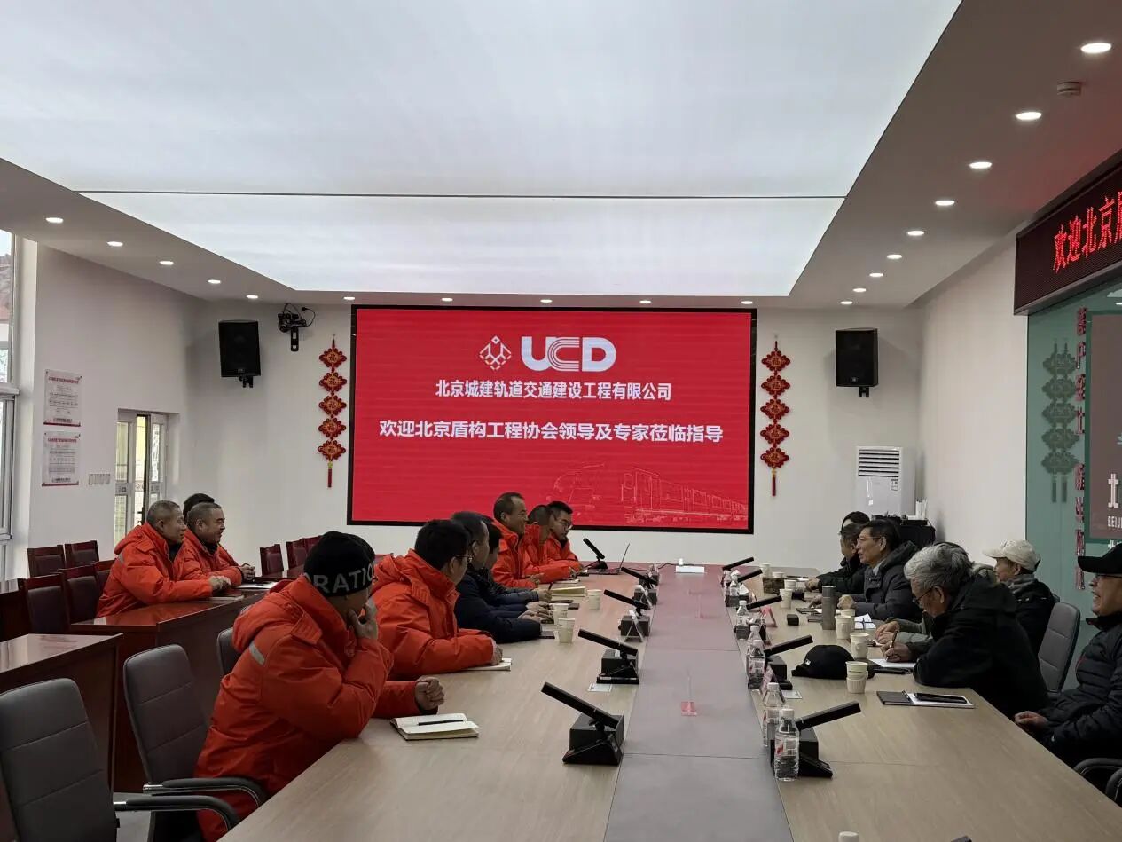 69afbf8de0306.jpg 69afbf8de0306.jpg